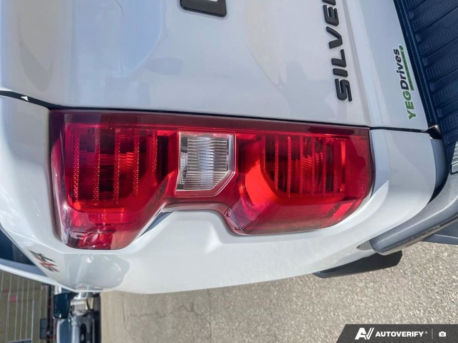 2022 Chevrolet Silverado 1500 Work Truck-10