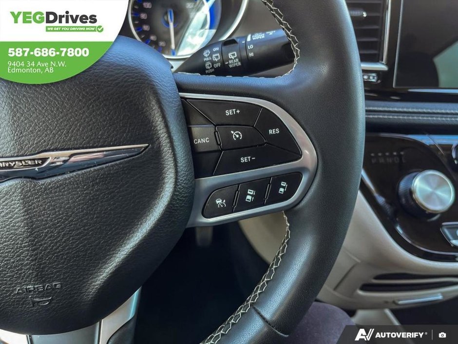 2024 Chrysler Pacifica Touring-L-15