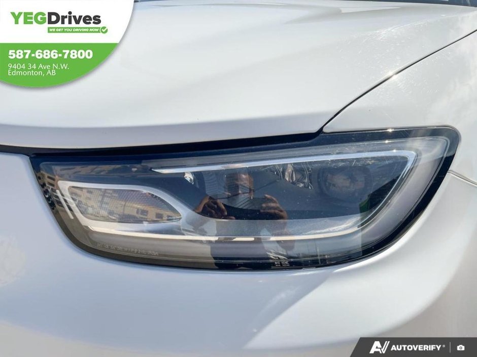 2024 Chrysler Pacifica Touring-L-7