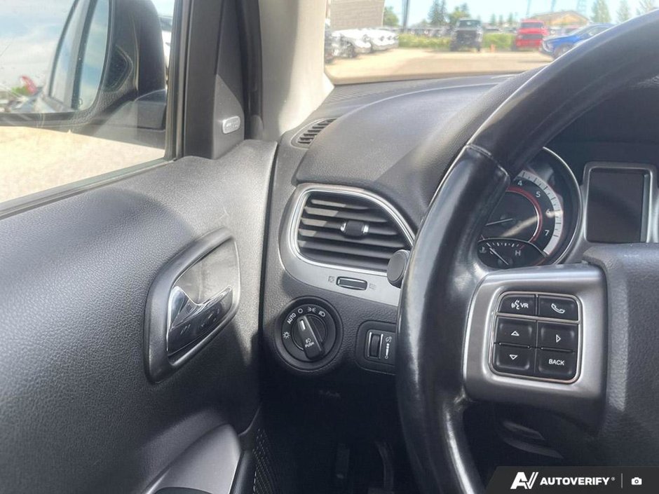 2019 Dodge JOURNEY CROSSROAD-16