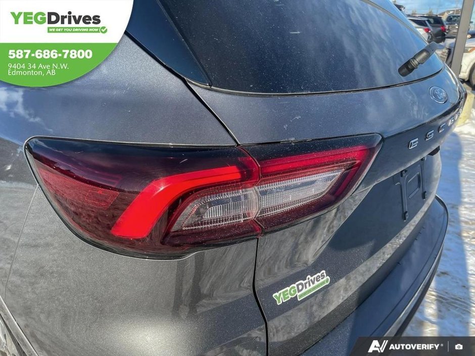 2024 Ford Escape ST-Line-10