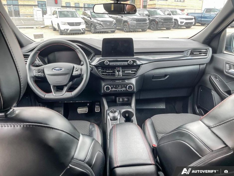 2024 Ford ESCAPE ST-LINE-23