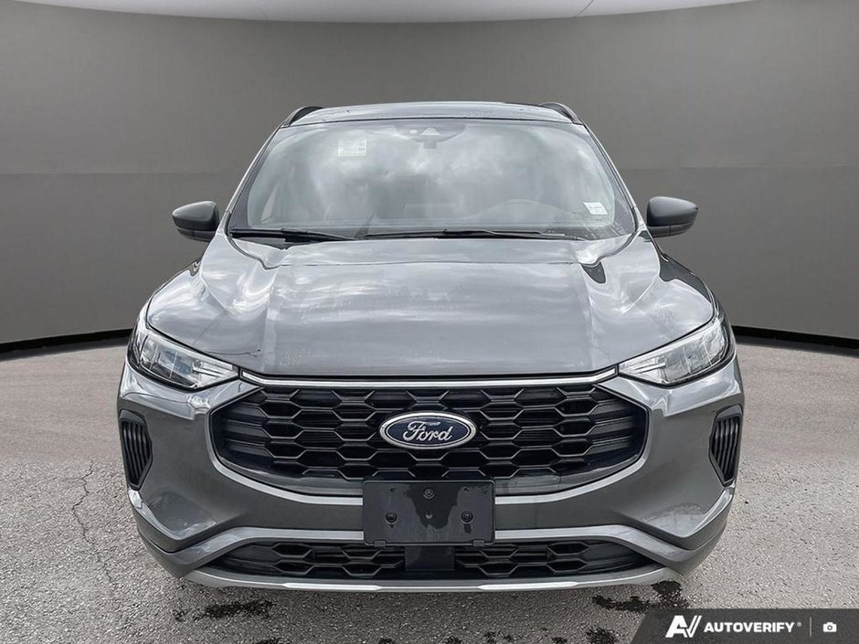 2024 Ford ESCAPE ST-LINE-1