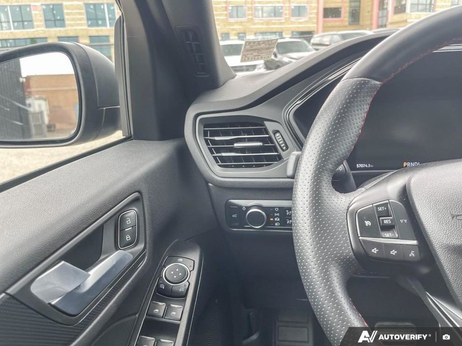 2024 Ford ESCAPE ST-LINE-16