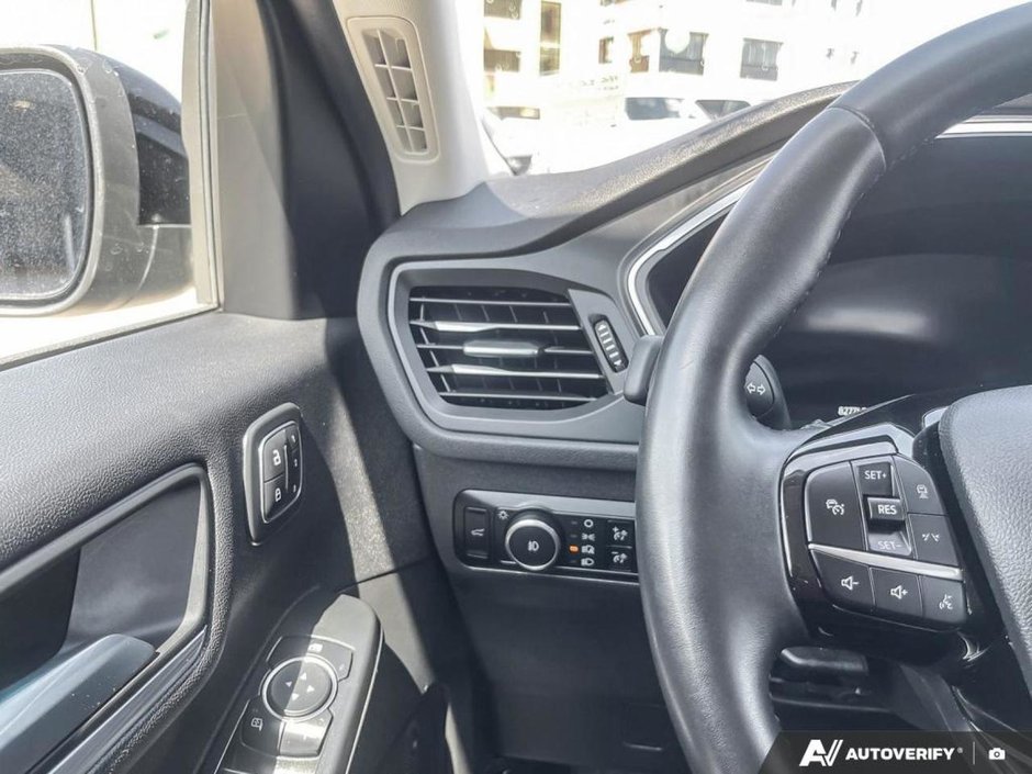 2024 Ford Escape Platinum-16