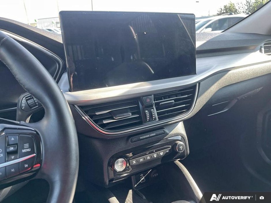 2024 Ford Escape Platinum-18