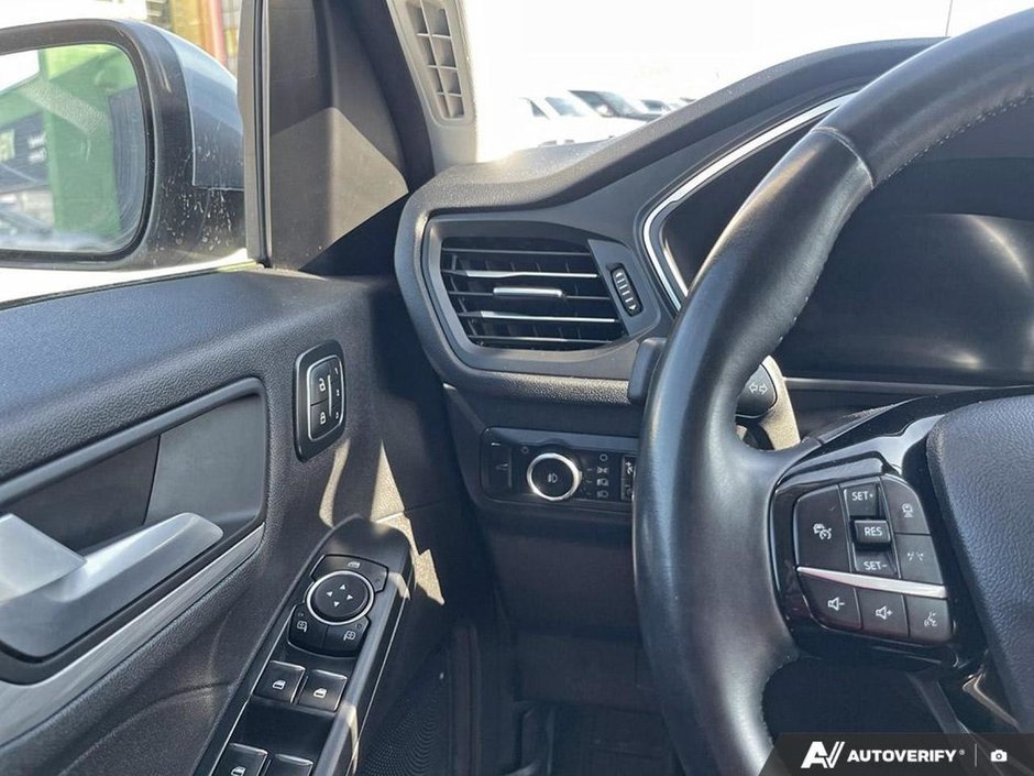 2024 Ford Escape Platinum-16