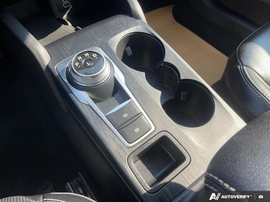 2024 Ford Escape Platinum-17