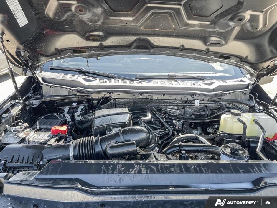 2025 Ford Super Duty F-350 SRW LARIAT-9
