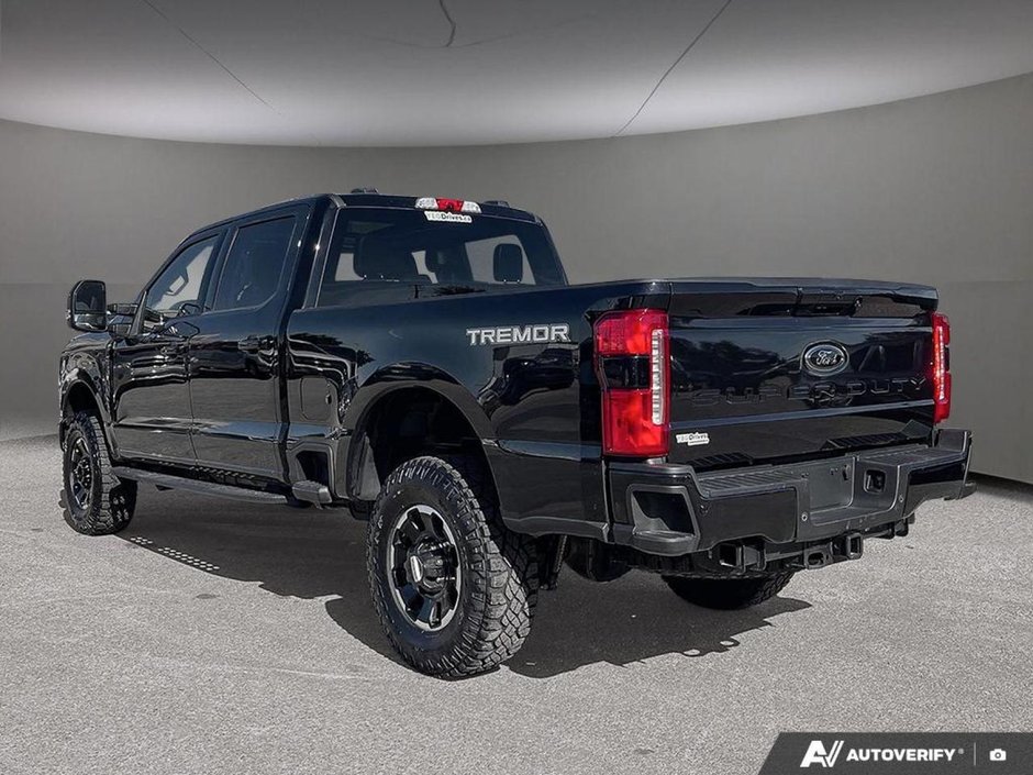 2025 Ford Super Duty F-350 SRW LARIAT-3
