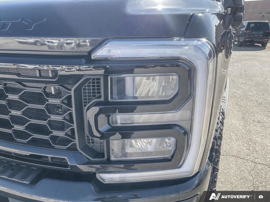 2025 Ford Super Duty F-350 SRW LARIAT-7