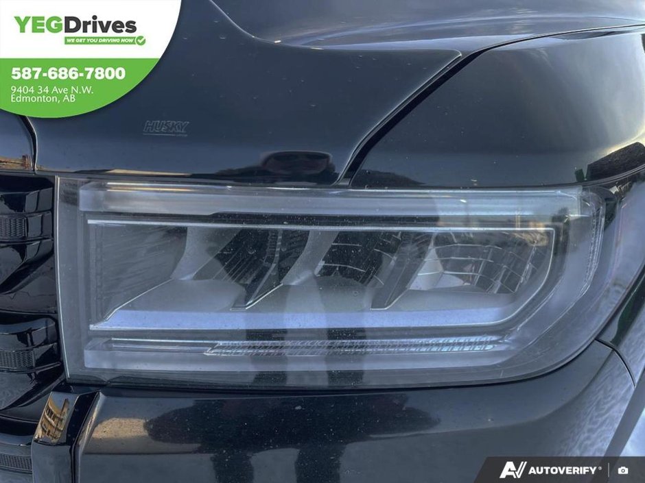 2023 GMC Acadia AT4-7