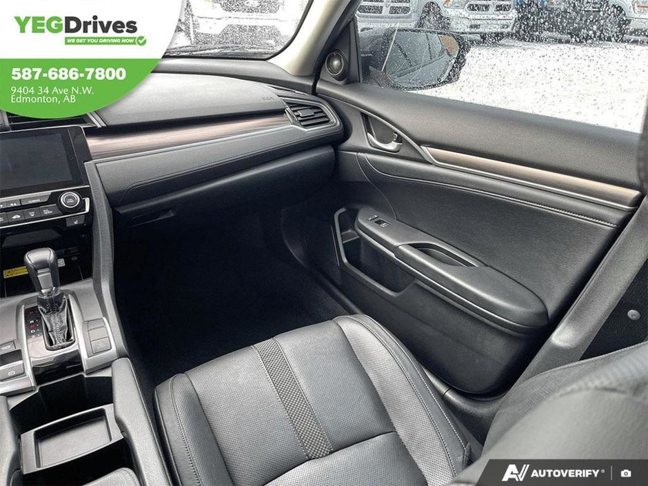 2020 Honda Civic Sedan Touring-24