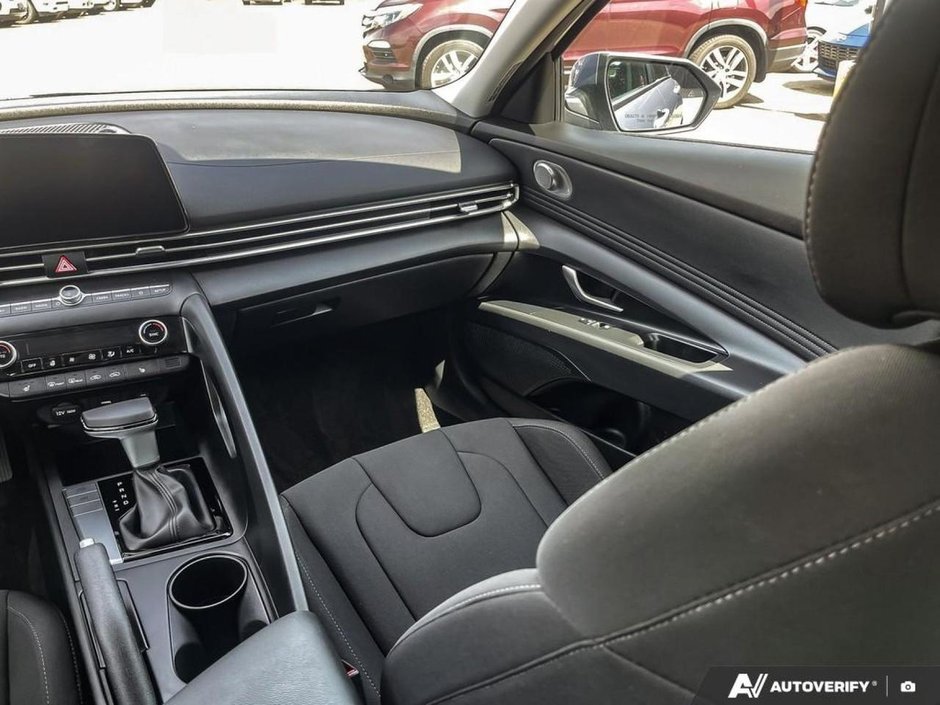 2026 Hyundai Elantra Preferred-24