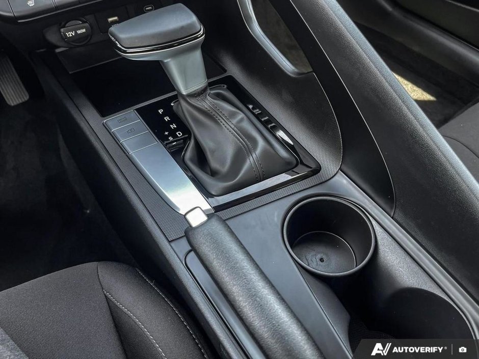 2026 Hyundai Elantra Preferred-17