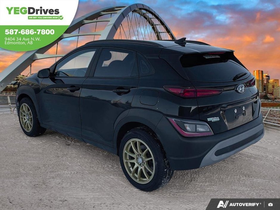 2022 Hyundai Kona Preferred Sun & Leather-3