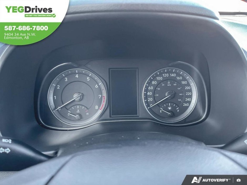 2022 Hyundai Kona Preferred Sun & Leather-14