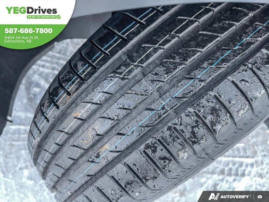 2022 Hyundai Kona Preferred Sun & Leather-6