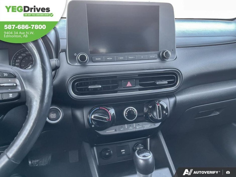 2022 Hyundai Kona Preferred Sun & Leather-18