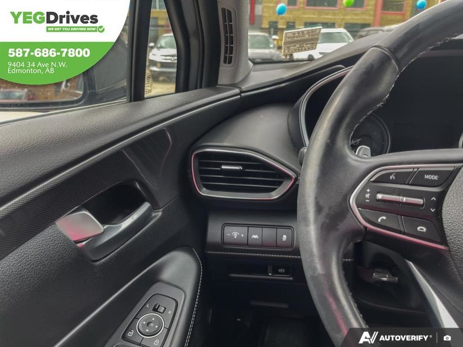 2023 Hyundai Santa Fe Preferred Trend-16