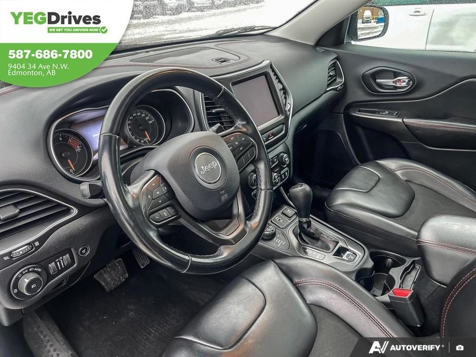 2020 Jeep Cherokee Trailhawk-12