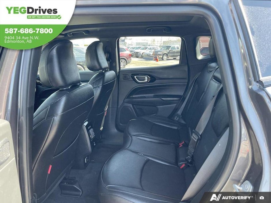 2024 Jeep Compass Trailhawk-22
