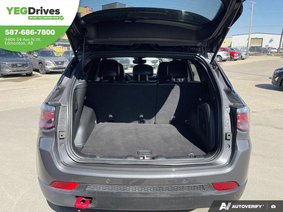 2024 Jeep Compass Trailhawk-11
