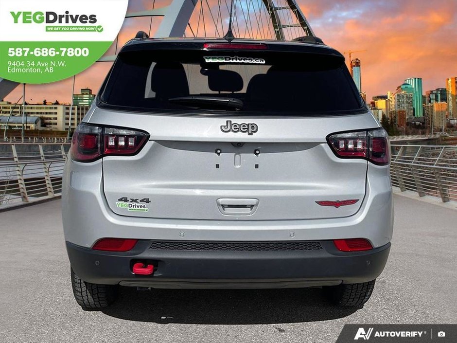 2024 Jeep Compass Trailhawk-4