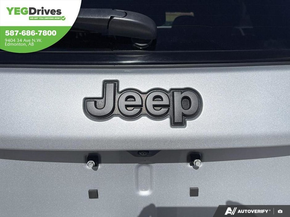 2024 Jeep Compass Trailhawk-8