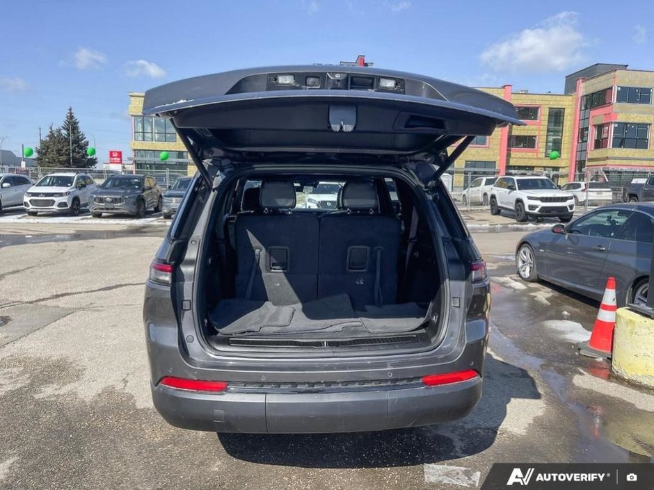 2024 Jeep Grand Cherokee L Limited-11