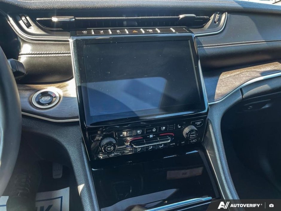 2024 Jeep Grand Cherokee L Limited-18