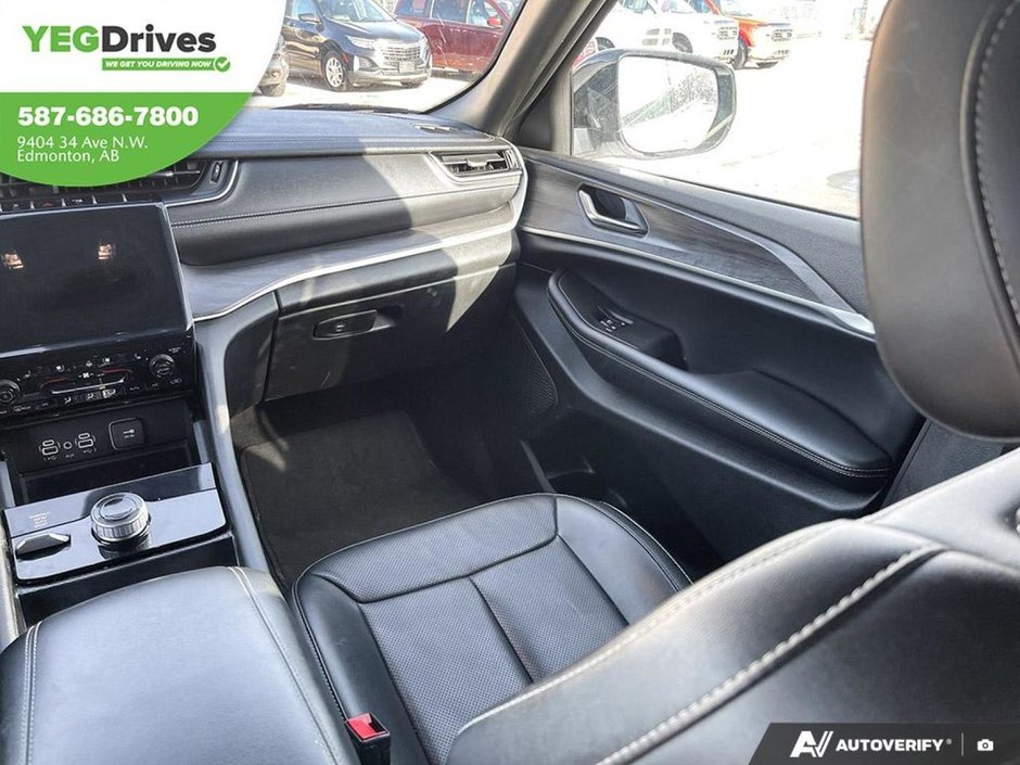 2024 Jeep Grand Cherokee Limited-24