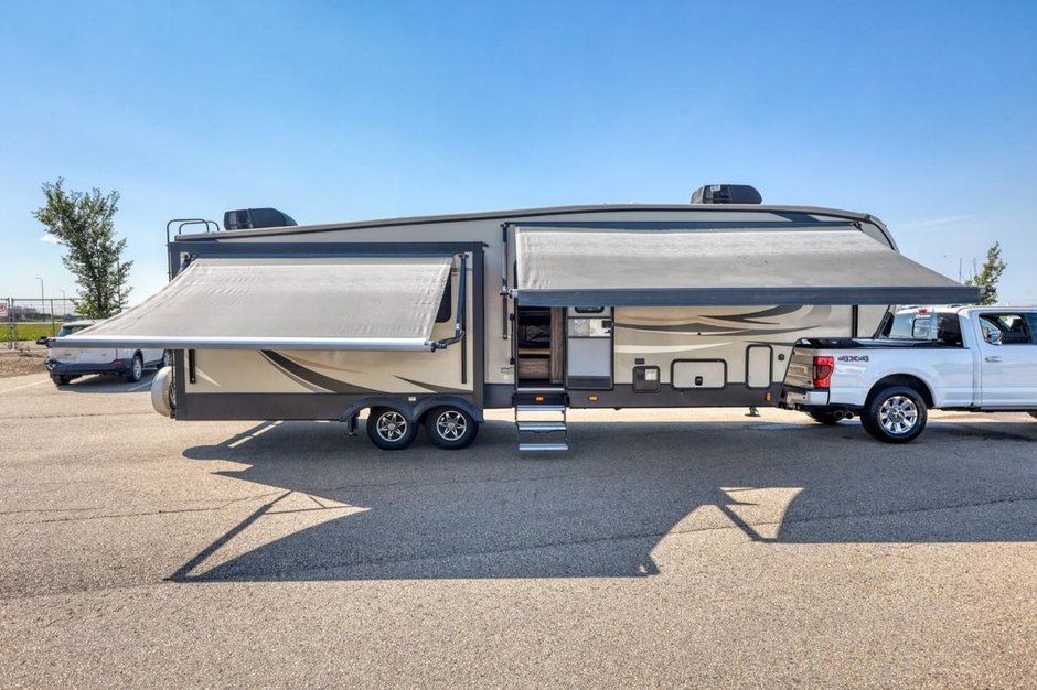 2019 Keystone Super-Lite 296SBH-9
