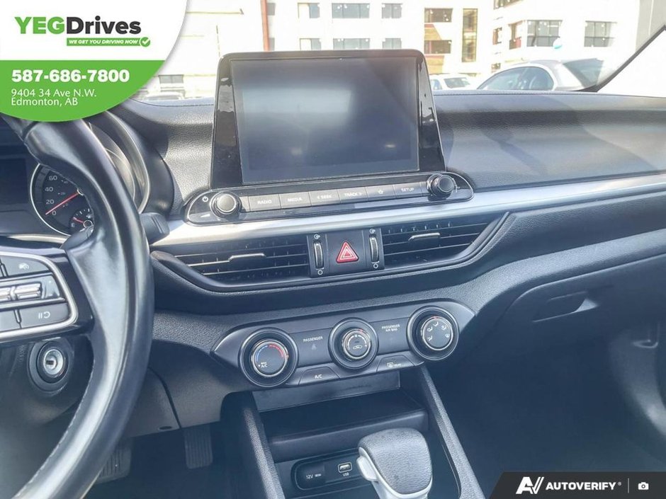 2023 Kia Forte LX-18