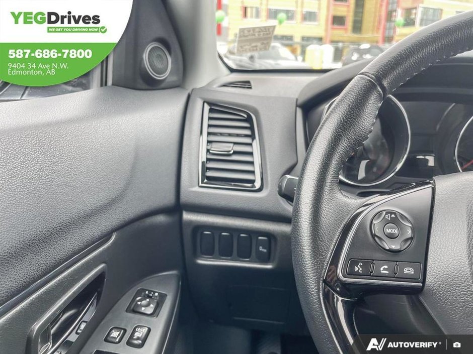 2024 Mitsubishi RVR SE-16