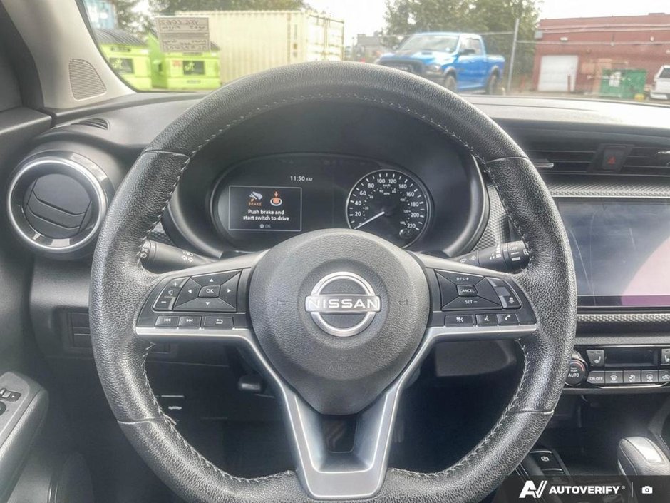 2025 Nissan Kicks Play SV-13