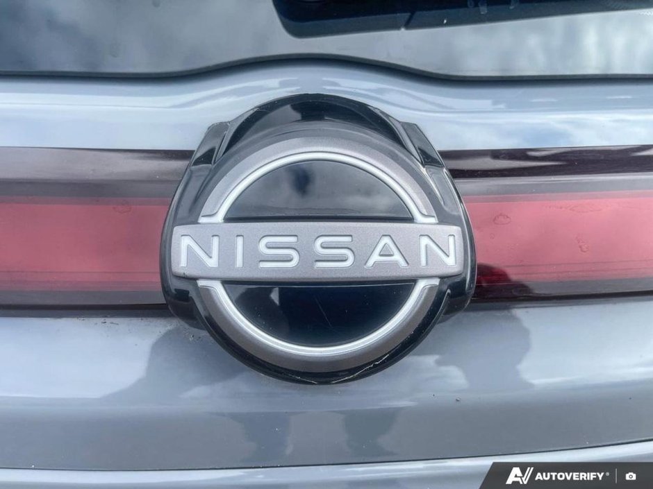 2025 Nissan Kicks Play SV-8