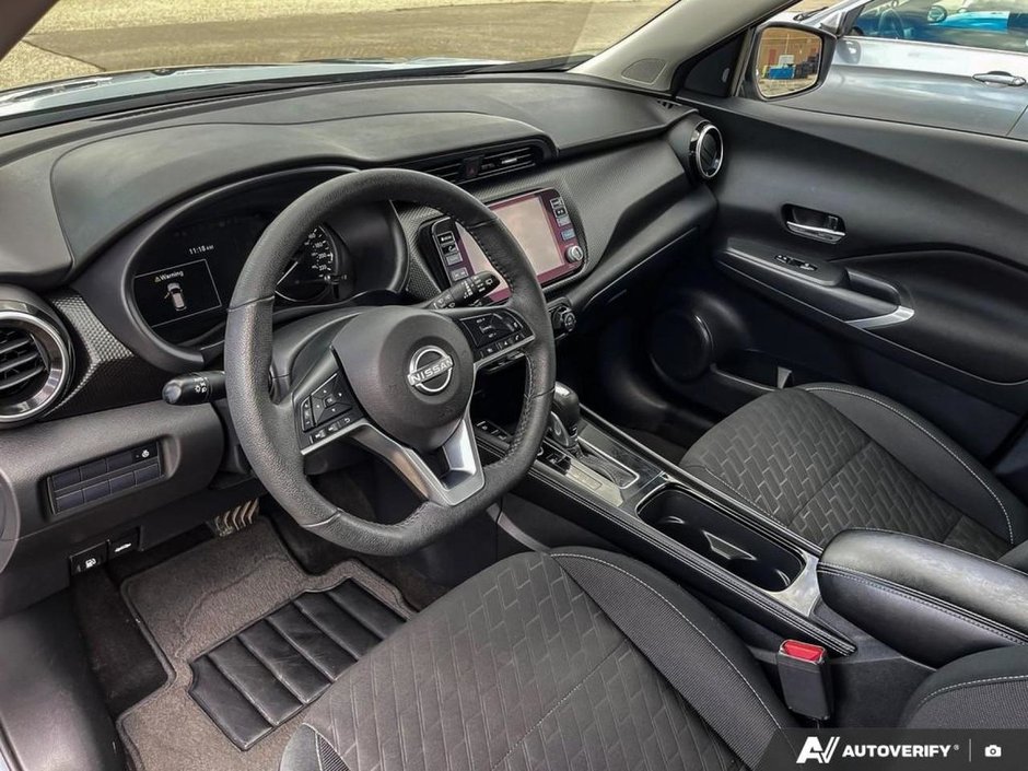 2025 Nissan Kicks Play SV-12