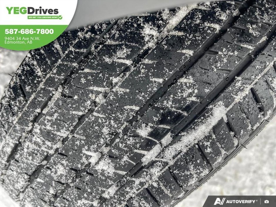 2024 Nissan Kicks SR PREMIUM-6