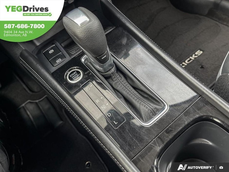 2024 Nissan Kicks SR PREMIUM-17