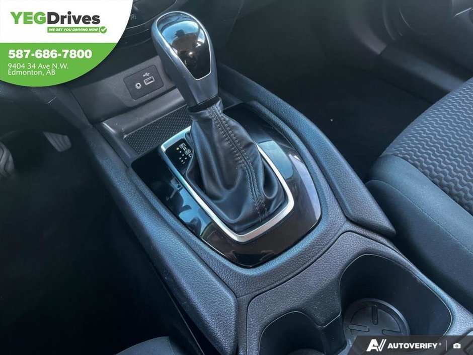 2023 Nissan Qashqai S-17