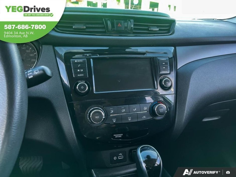 2023 Nissan Qashqai S-18