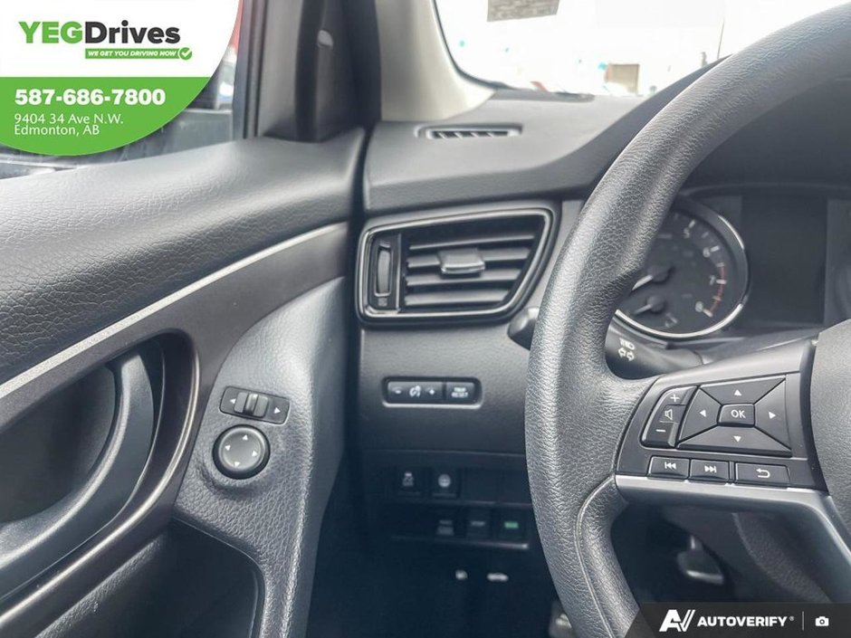 2023 Nissan Qashqai S-16