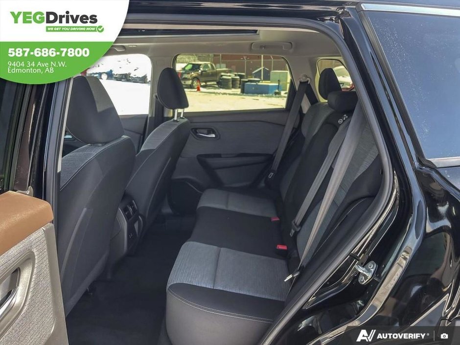 2023 Nissan ROGUE SV MOONROOF-22