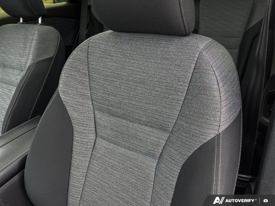 2023 Nissan Rogue SV Moonroof-19