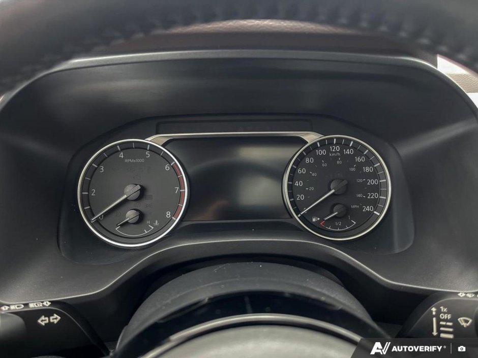 2023 Nissan Rogue SV Moonroof-14