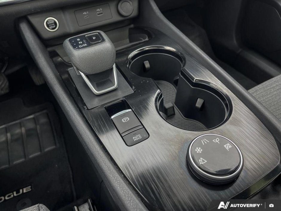 2023 Nissan Rogue SV Moonroof-17