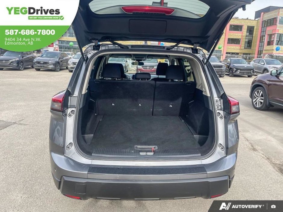 2025 Nissan Rogue S-11