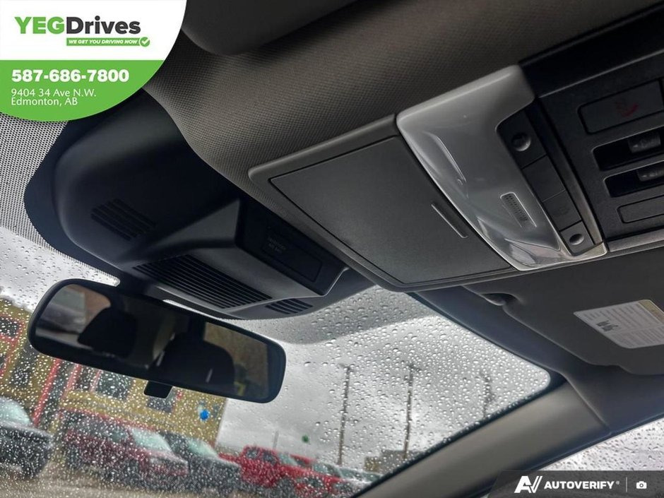 2025 Nissan Rogue SV Moonroof-20