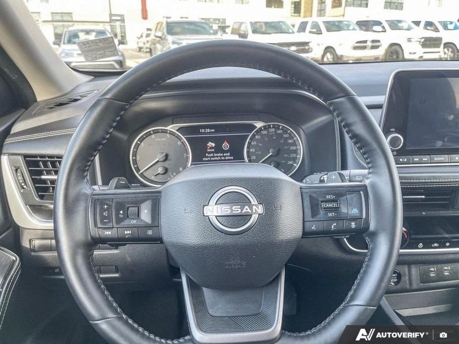 2025 Nissan Rogue SV Moonroof-13